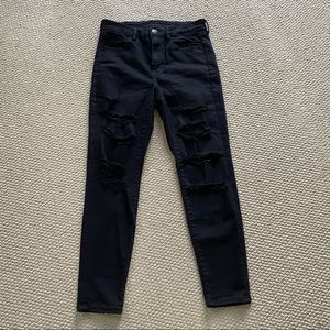 American Eagle black ripped jean NWT